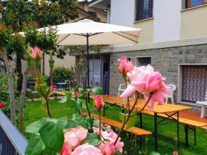 Отель B&B Figura Apartments  Борго Сан Лоренцо